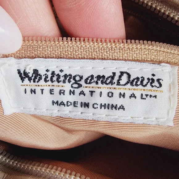 Vintage Whiting and Davis Ivory Enamel Metal Mesh & Leather Shoulder Bag - Picture 13 of 13